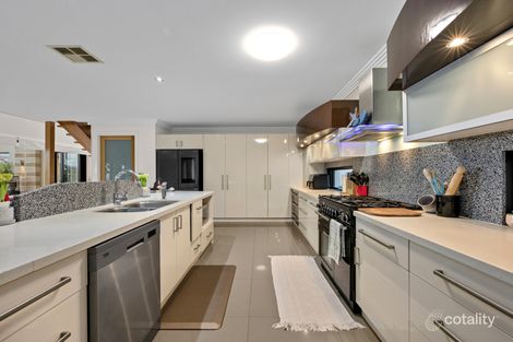 Property photo of 16 Crest Ridge Parade Brookwater QLD 4300