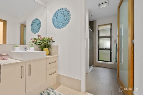 Property photo of 16 Crest Ridge Parade Brookwater QLD 4300