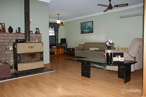 Property photo of 13 Benjamin Circuit Hunterview NSW 2330