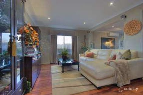 Property photo of 11 Spoonbill Street Berwick VIC 3806
