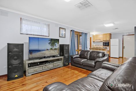 Property photo of 220 James Cook Drive Endeavour Hills VIC 3802