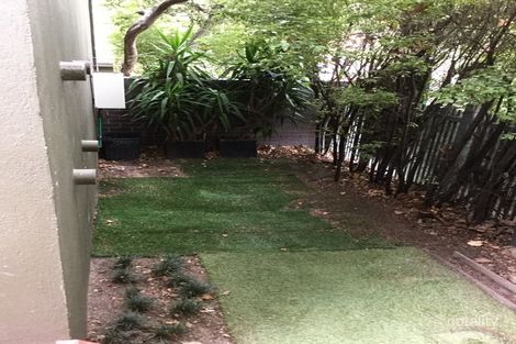 Property photo of 1/282 Barkly Street Elwood VIC 3184