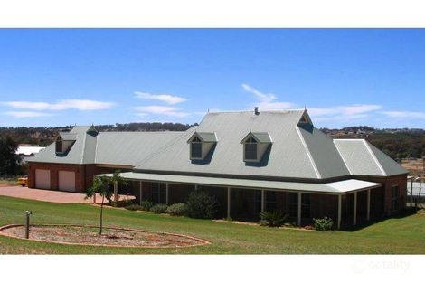 51 Hills St, Young, NSW 2594