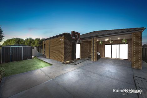 Property photo of 7 Spencer Circuit Cranbourne East VIC 3977