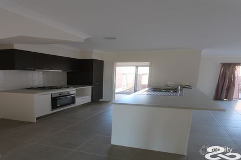 Property photo of 36 Palisades Boulevard South Morang VIC 3752