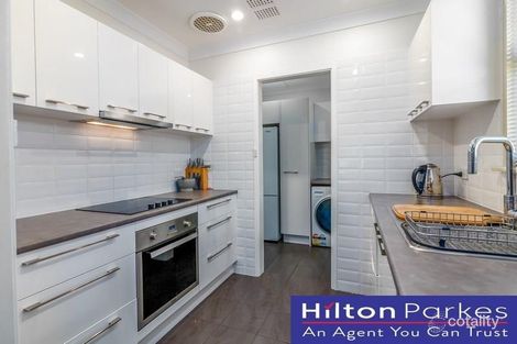 Property photo of 28 Nauru Crescent Lethbridge Park NSW 2770