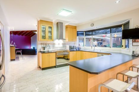 Property photo of 18 Hastings Avenue Hoppers Crossing VIC 3029