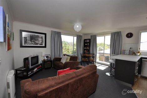 Property photo of 2/125 Augusta Road Lenah Valley TAS 7008