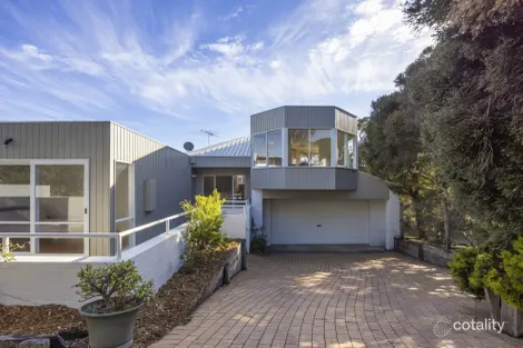 Property photo of 16 Phyllis Parade Rye VIC 3941