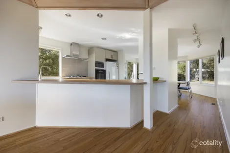 Property photo of 16 Phyllis Parade Rye VIC 3941