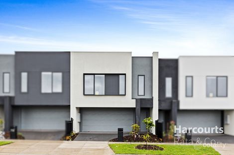 712 Grand Bvd, Mickleham, VIC 3064