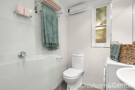 Property photo of 1/17 Tiuna Grove Elwood VIC 3184