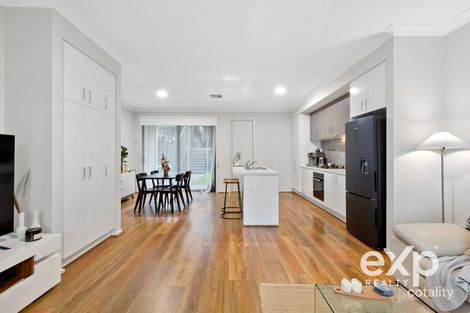 2/34 Rosewater Cct, Mount Barker, SA 5251