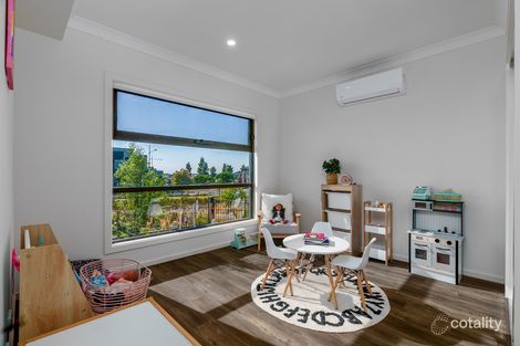 Property photo of 7 Woko Walk Wollert VIC 3750