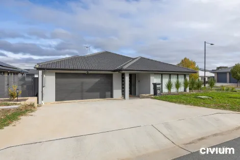 Property photo of 25 Pagliano Street Strathnairn ACT 2615