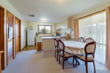 Property photo of 39 Moscript Street Campbells Creek VIC 3451