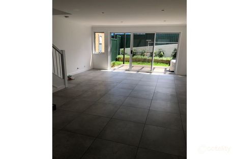 12/93 Broughton St, Campbelltown, NSW 2560