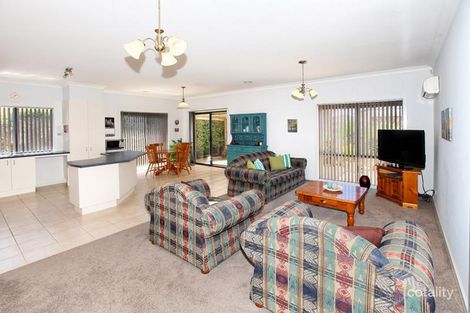 Property photo of 17 Classic Place Craigieburn VIC 3064
