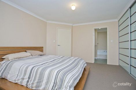 Property photo of 14 Lupin Court Hocking WA 6065