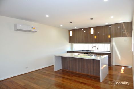 Property photo of 2/65 Boldrewood Parade Reservoir VIC 3073