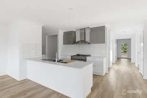 Property photo of 5 Meretz Avenue Benalla VIC 3672