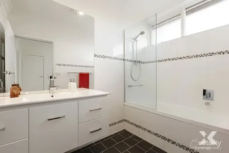 Property photo of 3/51 Locksley Road Ivanhoe VIC 3079