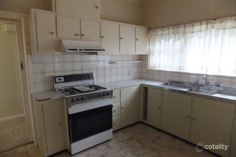 Property photo of 18 Hyland Street Hamilton VIC 3300