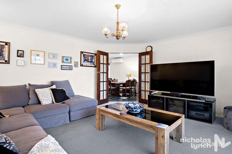 Property photo of 4 Bianca Court Mornington VIC 3931