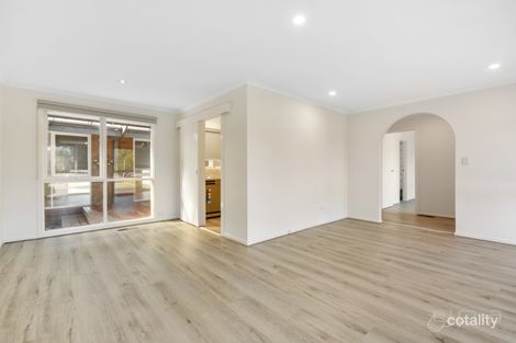 Property photo of 28 Nantilla Crescent Werribee VIC 3030