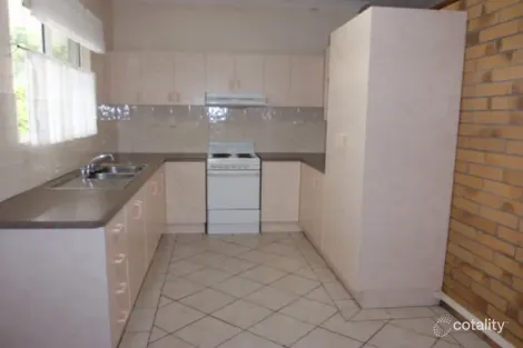 Property photo of 5 Vicki Close Emerald QLD 4720