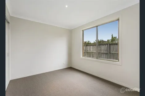 Property photo of 31 Pepperbush Circuit Cranbourne VIC 3977
