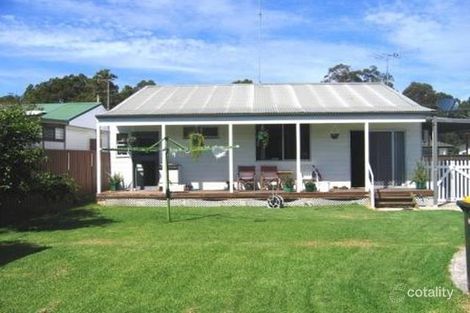 Property photo of 36 St Johns Drive Croudace Bay NSW 2280