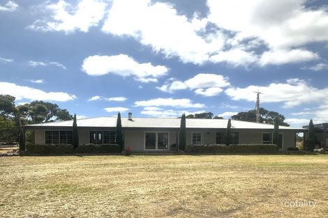 80 Woodman Rd, Lethbridge, VIC 3332