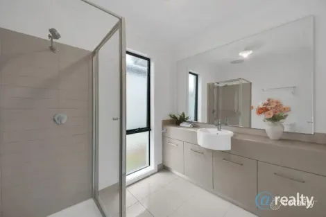 Property photo of 23 Mimosa Way Burnside Heights VIC 3023