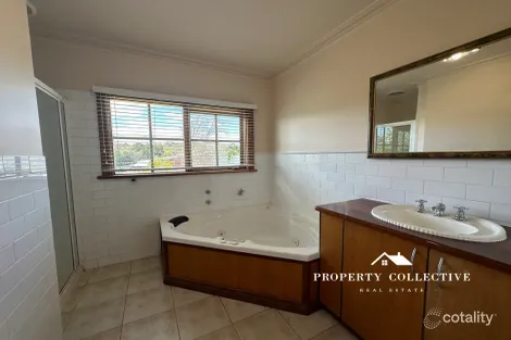 Property photo of 11 Bridge Road Beechworth VIC 3747