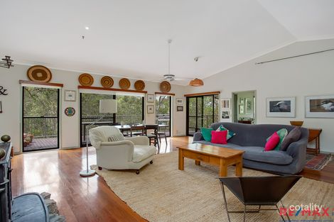 Property photo of 35 Saunders Drive Bonogin QLD 4213