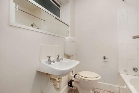 Property photo of 15/8 Robert Street Elwood VIC 3184
