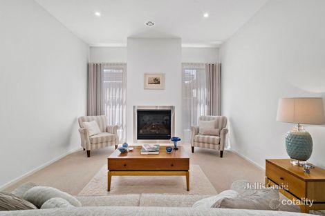 Property photo of 19 Signature Drive Alfredton VIC 3350