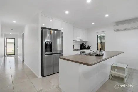 Property photo of 6 Lugano Mews Andergrove QLD 4740