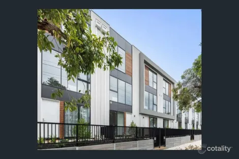 121 BOUNDARY ST, PORT MELBOURNE, VIC 3207