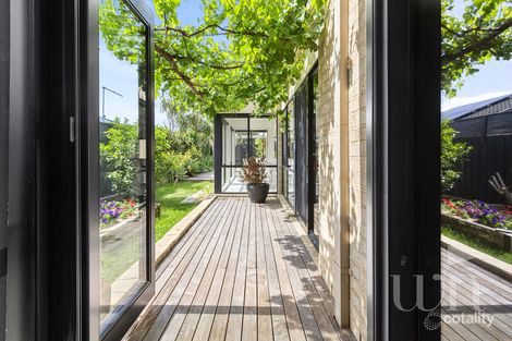 5 Outlook Ct, Mornington, VIC 3931