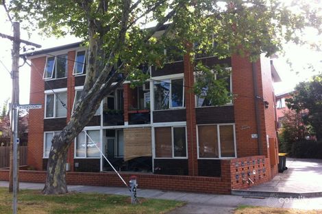 9/125 Tennyson St, Elwood, VIC 3184