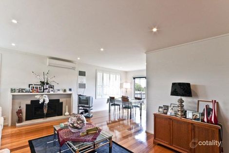 Property photo of 1/47 Mayfield Drive Mount Waverley VIC 3149