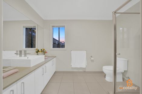 Property photo of 10 Yvonne Way Tarneit VIC 3029