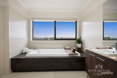 Property photo of 12 Eminence Boulevard Doreen VIC 3754