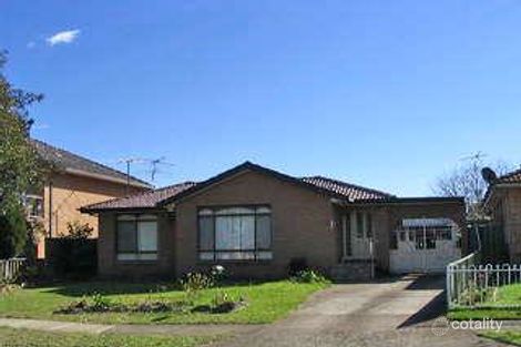 14 Canterbury Rd, St Johns Park, NSW 2176