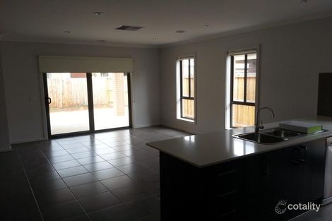 Property photo of 13 Mensa Circuit Doreen VIC 3754