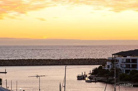 Property photo of 5 Toulon Circle Mindarie WA 6030