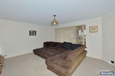 Property photo of 7 Sage Court Halls Head WA 6210