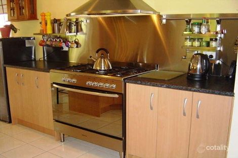 Property photo of 15 Melaleuca Place Carindale QLD 4152